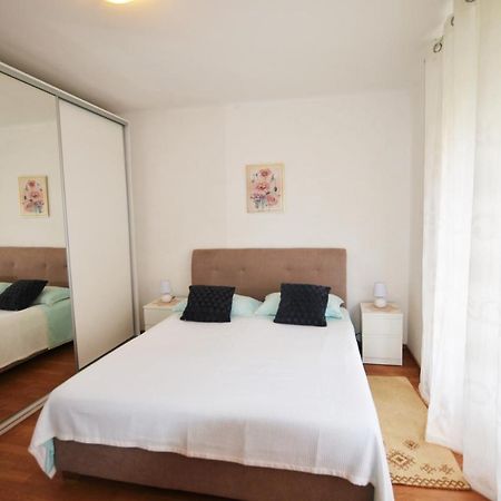 Apartment Leo Umag Zewnętrze zdjęcie