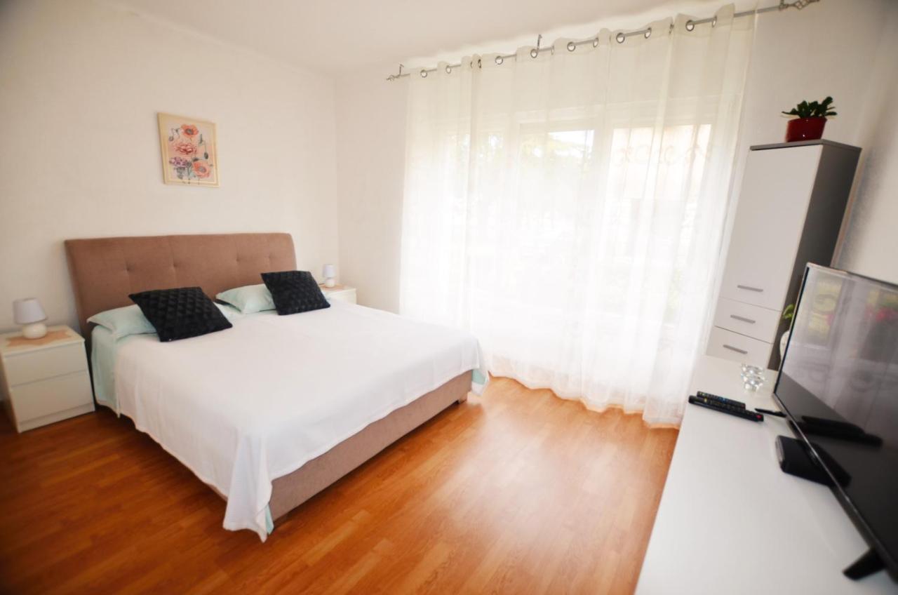 Apartment Leo Umag Zewnętrze zdjęcie