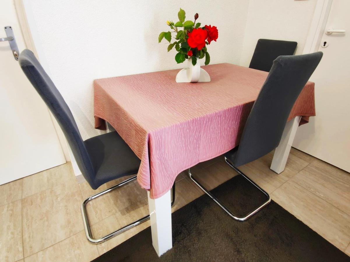 Apartment Leo Umag Zewnętrze zdjęcie